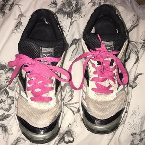 Mizuno volleyball shoes